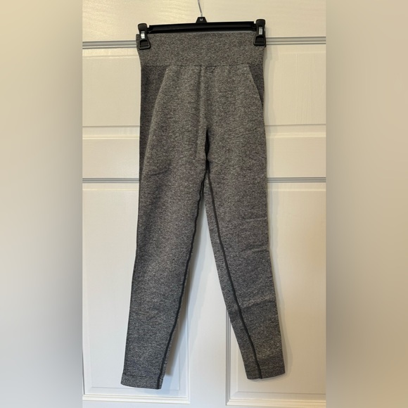 Gymshark Flex Marl Grey Peach Pink Leggings in Size Small - Picture 4 of 7